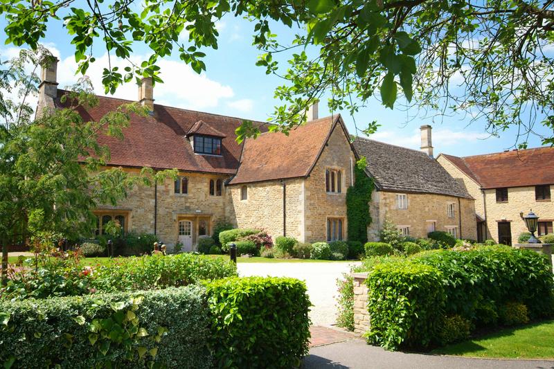 Would You Like To Win A Half Price Wedding Weddingdates Blog